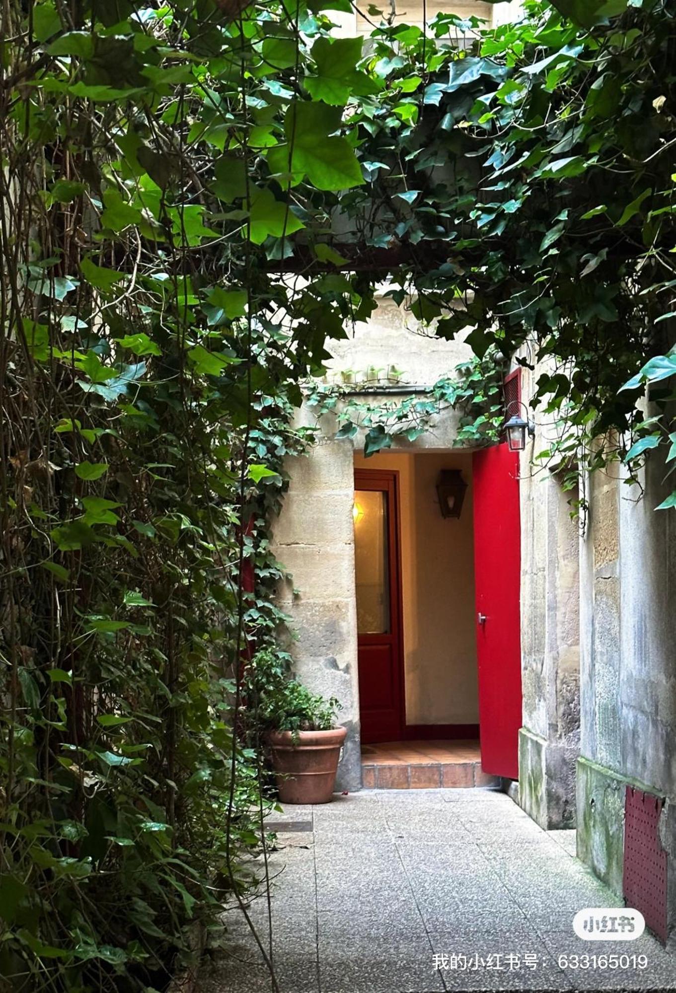 Apartment Elegant Flat In Marais Paris